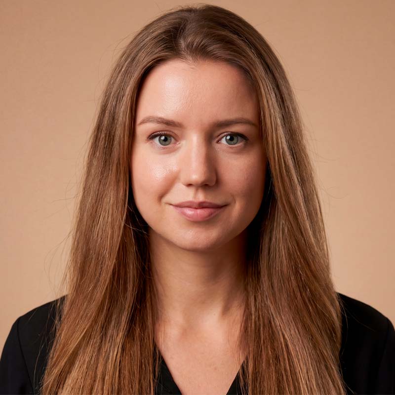 Ольга Чеснокова, Международный финансовый советник, сертифицированный участник СРО «Национальная ассоциация специалистов финансового планирования», квалифицированный инвестор.