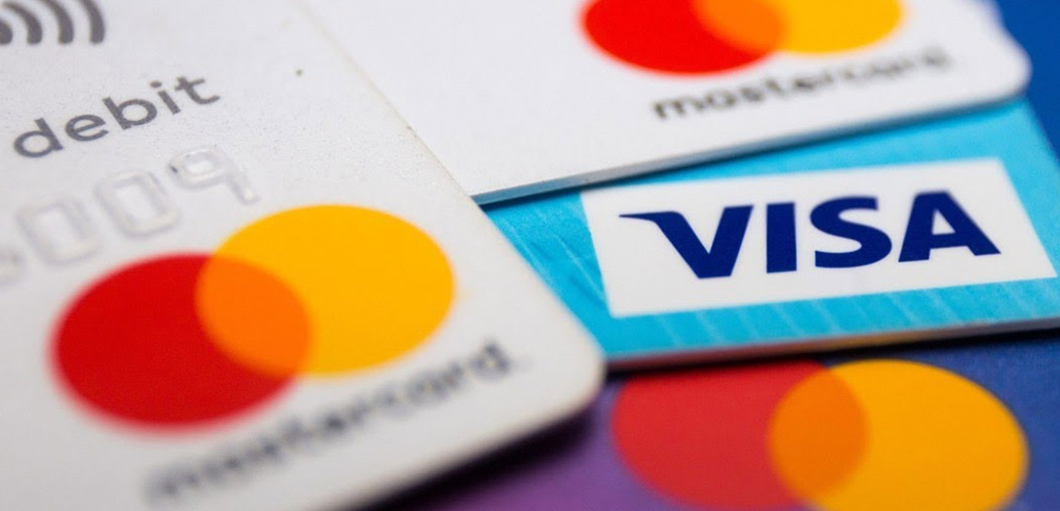 Банки увеличивают срок действия карт Visa и Mastercard