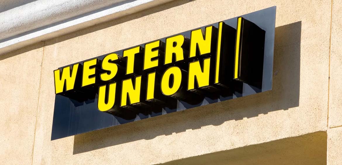 Western Union останавливает операции в России