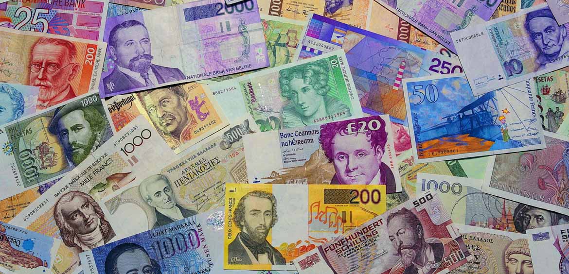 В отделениях Сбера можно купить валюту 15 стран