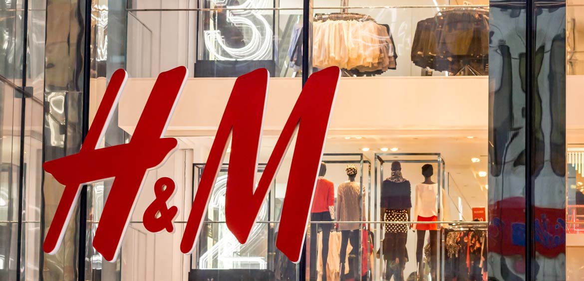 H&M распродает товар и сворачивает бизнес в России
