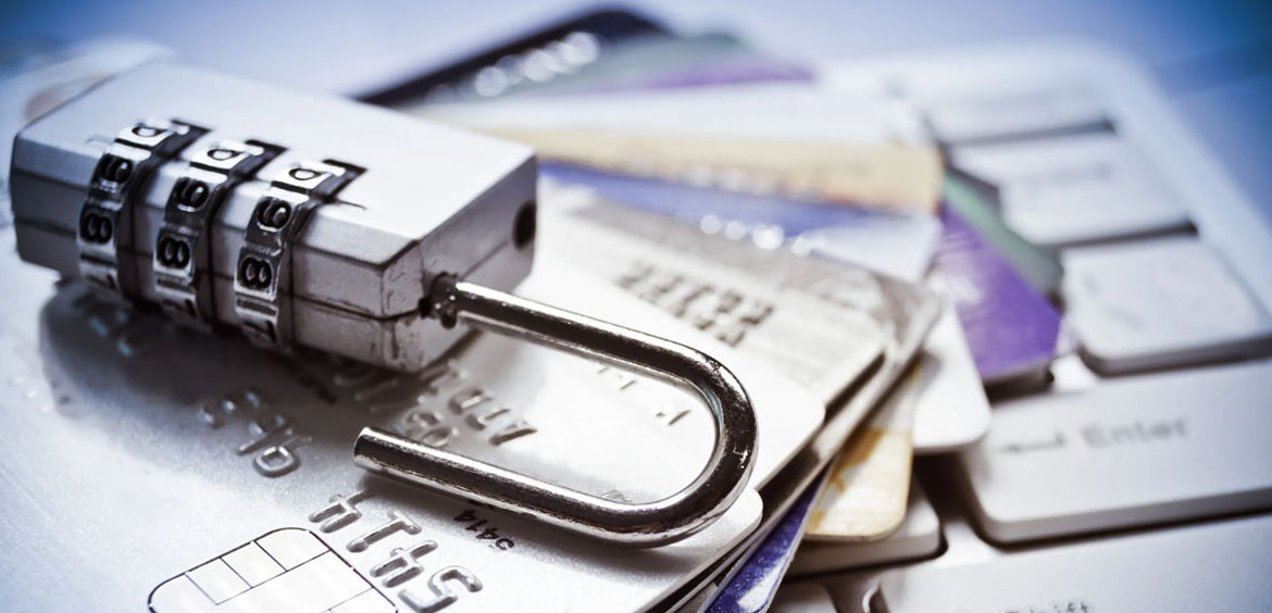 ЦБ: новые правила страхования банковских карт и быттехники