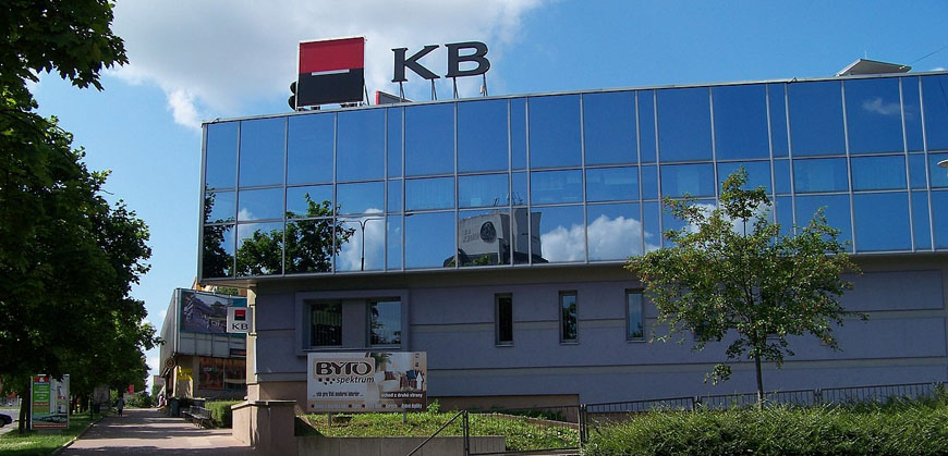 Чешские банки приостанавливают переводы в Россию и Белоруссию