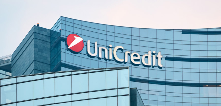 ЮниКредит Банк закрывает офисы в трех городах