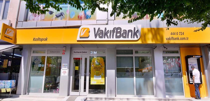 Россияне могут оформить карты турецкого банка