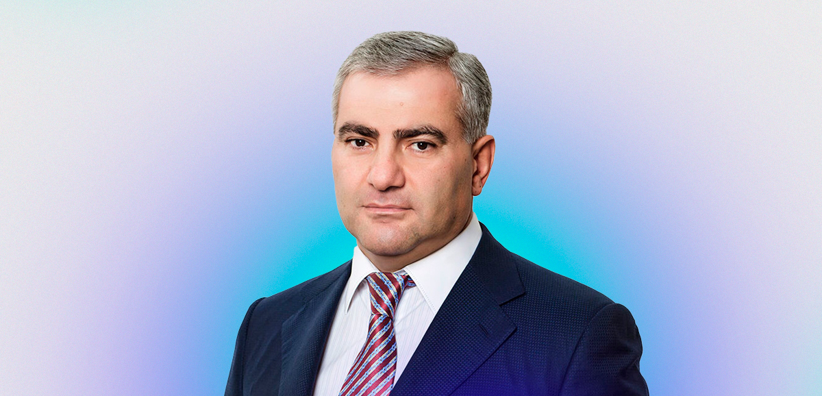 Кто такой Самвел Карапетян